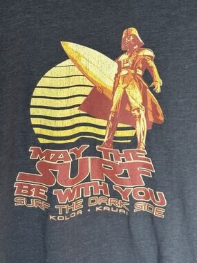 Coastal Classics Darth Vader “ May The Surf Be With You Hawaii” T-shirt Medium